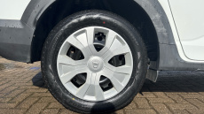 Dacia Jogger 1.0 TCe Essential 5dr Petrol Estate